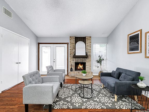 2nd image of 12123 STONEY CIRCLE ST