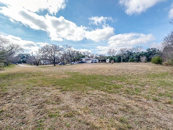 4th image of 433 W Quill Dr