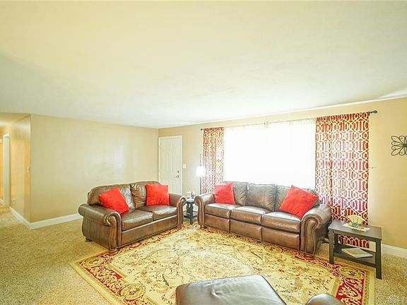 3rd image of 1033 Donson Dr
