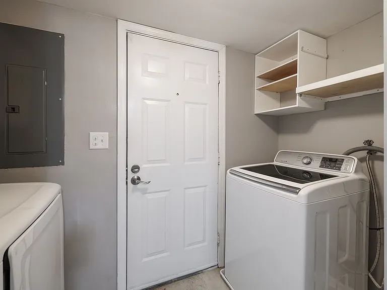 Laundry area (bottom floor)