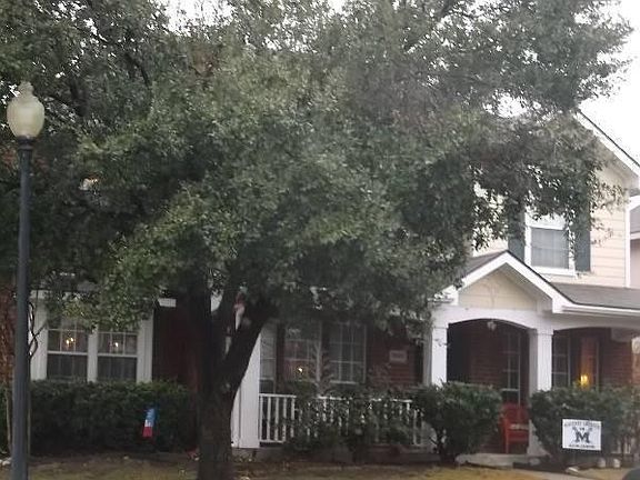 2nd image of 3920 Lily Ct