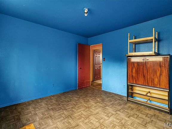 3rd image of 2152 Erick Ave