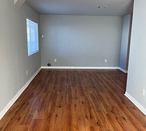 5th image of 1507 W 227th St Unit 4