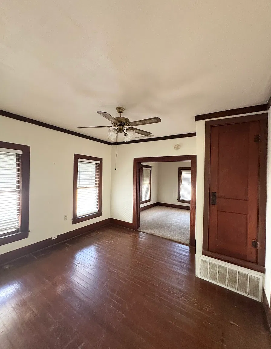 Super Darling Home in the Downtown Historic District of Mesquite! — Photo 3