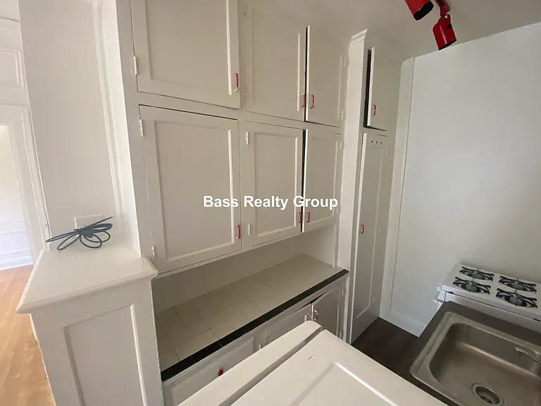 5114 S Blackstone Ave #B17 — Photo 12