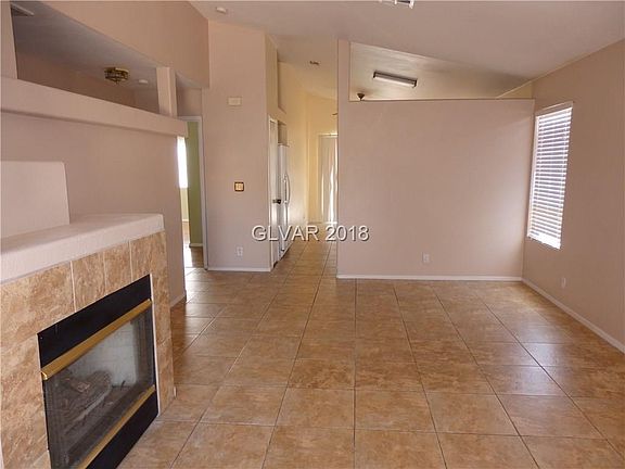 5th image of 3608 Wild Willow St #0