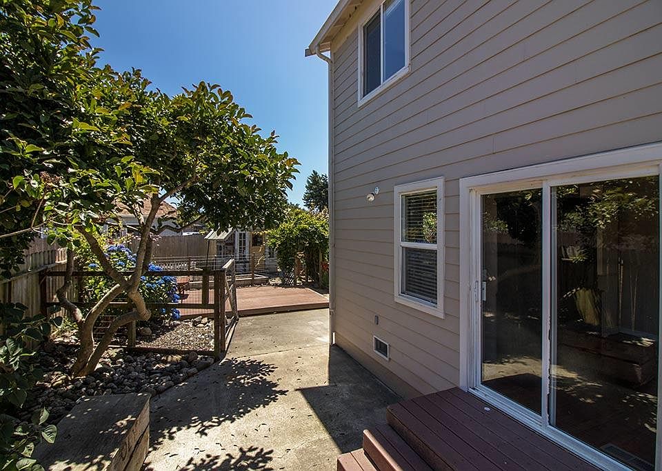 2nd image of 3571 Allison Ct