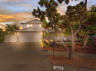 3760 Catalina Dr, Carlsbad, CA 92010