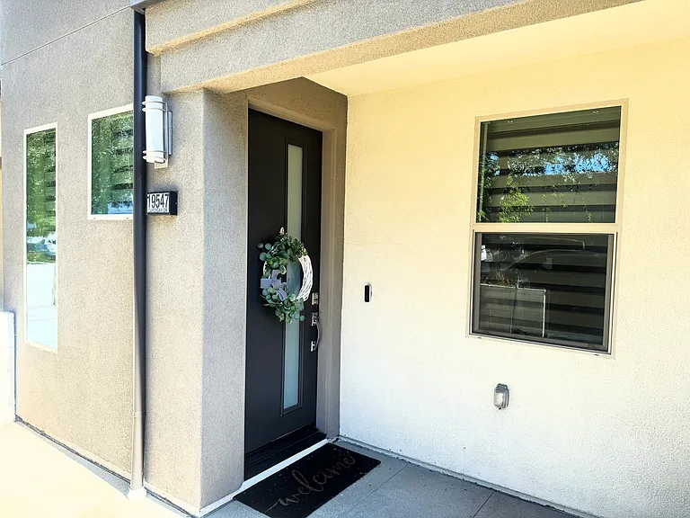 19547 W Cardigan Dr — Photo 2