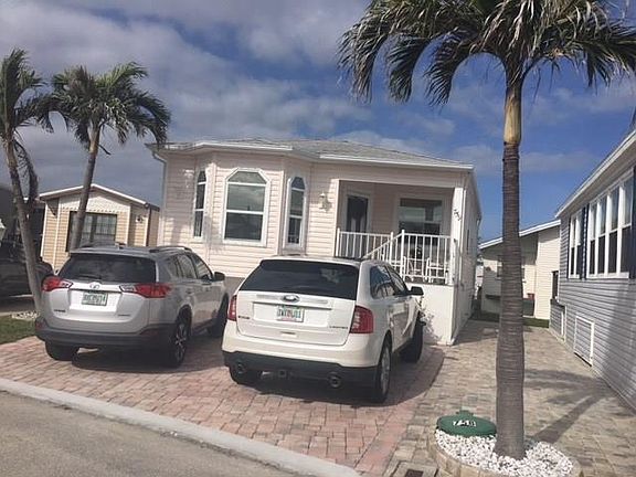 3rd image of 759 Nettles Blvd