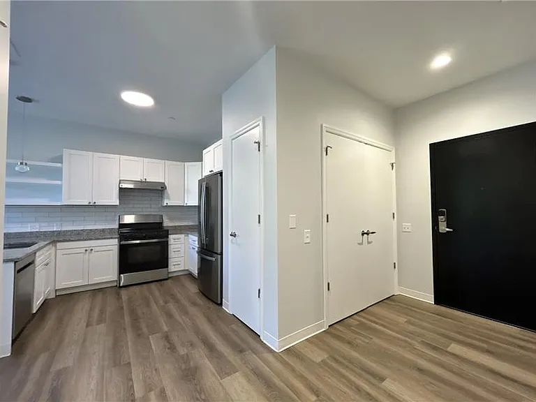 217 Miller Ave — Photo 7
