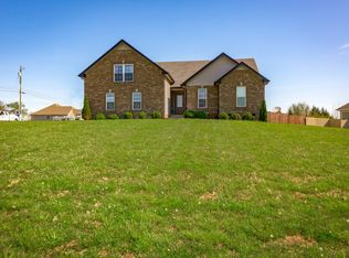 700 Fallbrook Ln, Clarksville, TN 37040
