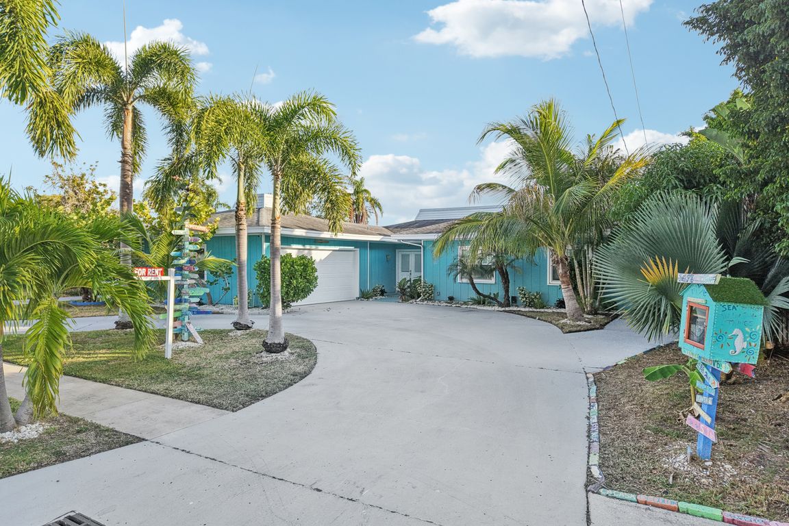 Bay Crest Dr-S0611-047.jpg