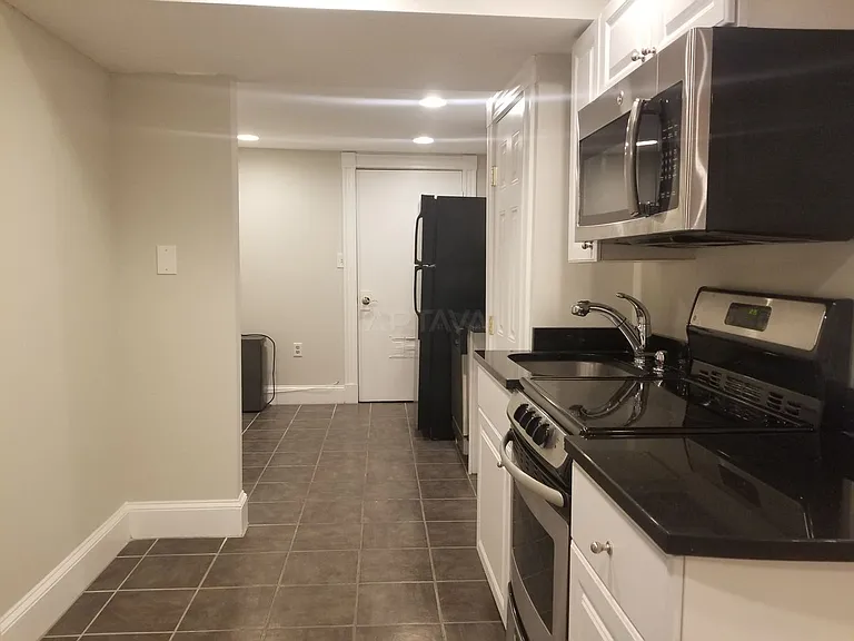 2 Park Ave #1 — Photo 9