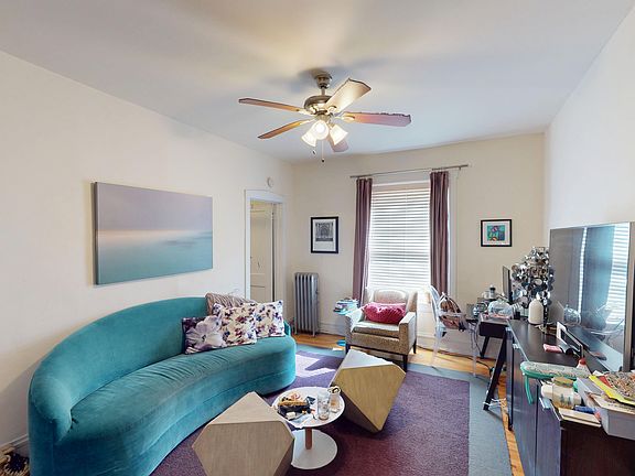 2nd image of 2130 W Berteau Ave #951ddcdea