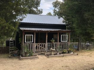 1400 Lower Crooked Creek Rd, Lobelville, TN 37097