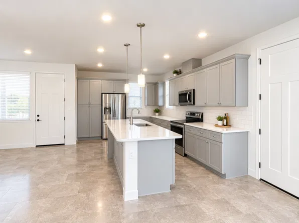 126 Earthwood Ln, San Luis Obispo, CA 93401
