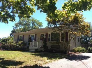 190 Oakdale St, New Bedford, MA 02740