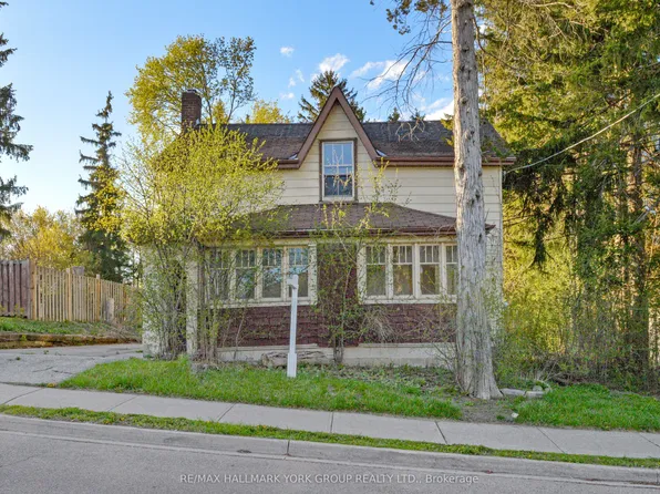 148 Centre St, Aurora, ON L4G 1K1