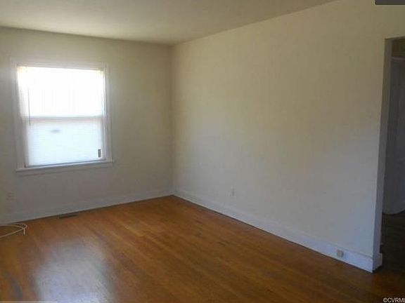 2nd image of 3403 Maury St