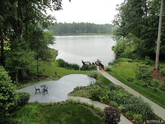 4th image of 8400 Kintail Dr