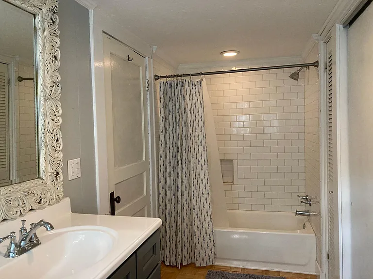 1521 Beirne Ave NE — Photo 8