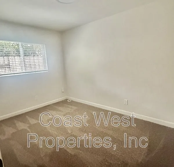 4802 Orchard Ave #11 — Photo 10