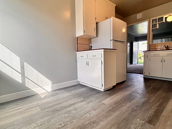 5th image of 2832 N 1st St #2832