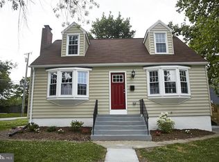 701 Raynor Ave, Catonsville, MD 21228