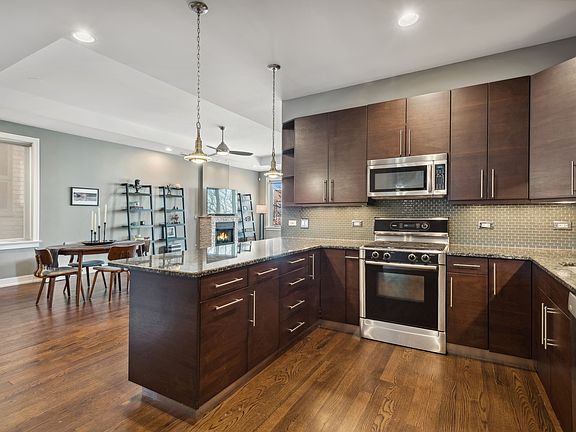 4th image of 1937 W Diversey Pkwy APT 4E