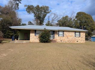 43 Robbinson St, Gordon, AL 36343