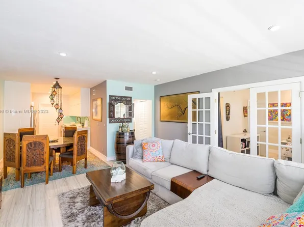 350 S Shore Dr APT 16, Miami Beach, FL 33141