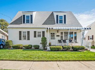 207 E Hollywood Ave, Wildwood Crest, NJ 08260