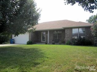 507 S Sunmeadow Dr, Strafford, MO 65757