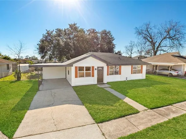 15 Victorian Ct, Violet, LA 70092