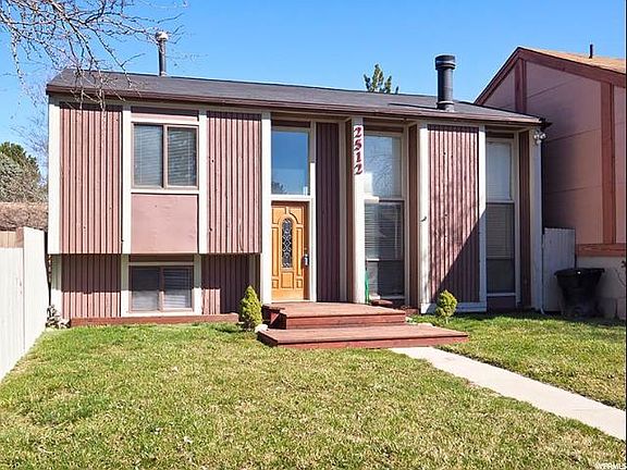 2nd image of 2512 W Hardrock Cir