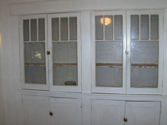 5th image of 1020 E Emma St