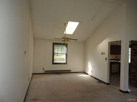 3rd image of 8176 Gatewood Dr