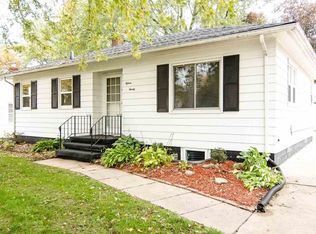 1520 Glenny Ave, Waterloo, IA 50702