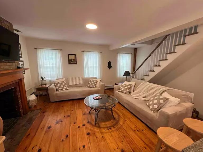 50 Dutchess Ave #B — Photo 4