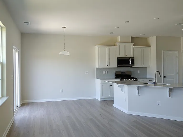 147 Haddonsfield Dr — Photo 8