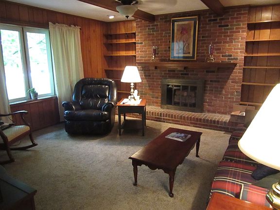 4th image of 811 Skylark Dr