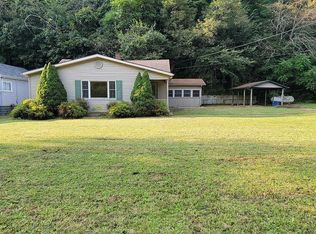 3033 Walton Rd, Finleyville, PA 15332