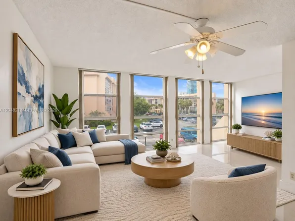 801 Three Islands Blvd APT 218, Hallandale, FL 33009