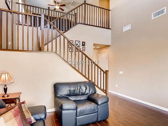 5th image of 10633 Acacia Park Pl