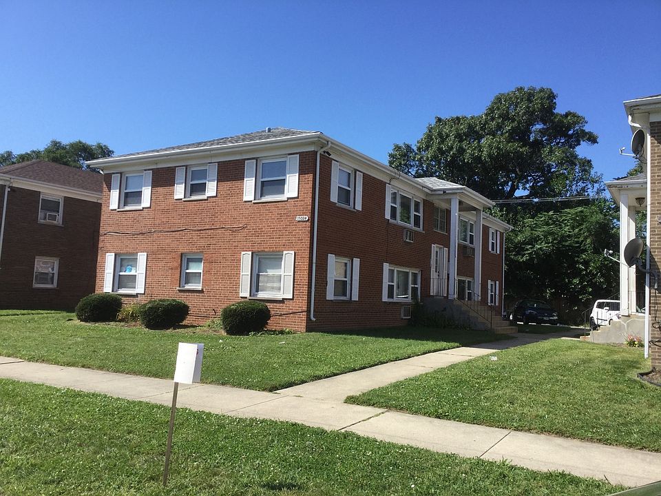 1st image of 15024 Dorchester Ave