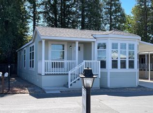 1032 Maple Dr, Windsor, CA 95492