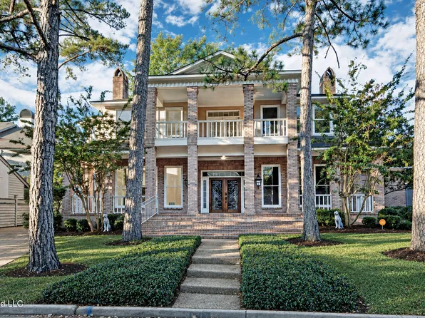 1415 Highland Park Dr, Jackson, MS 39211