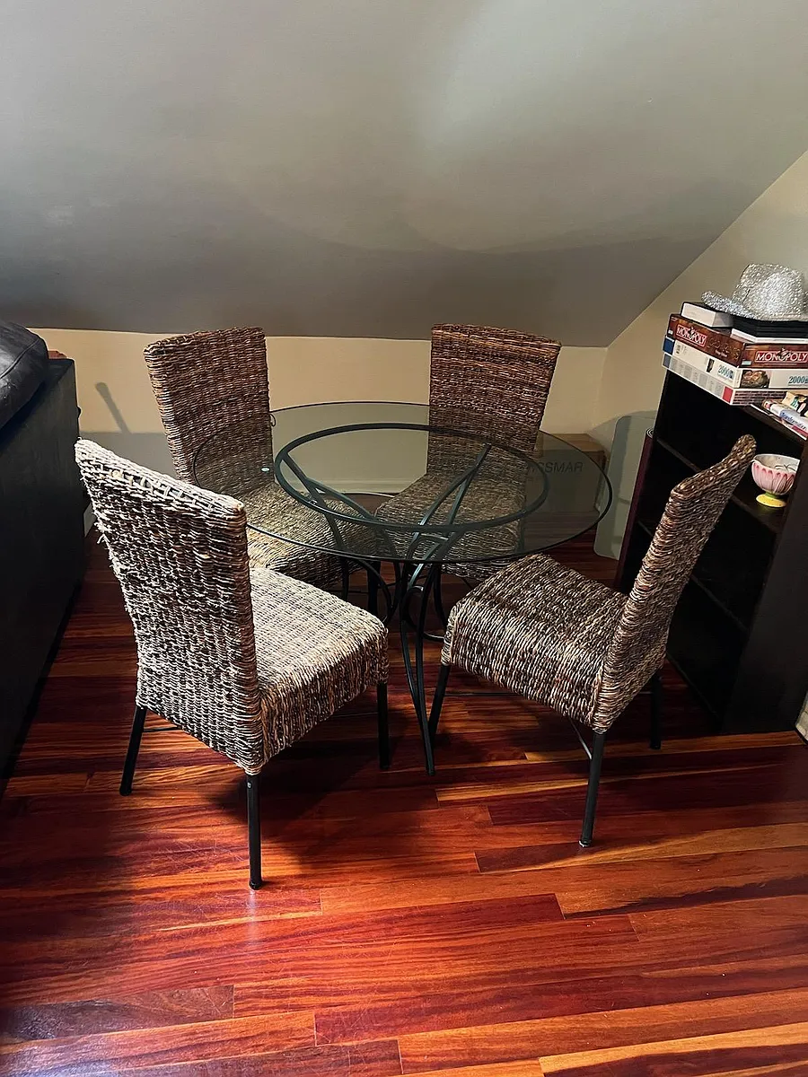Building Photo - 1030 N Wolcott Ave #3