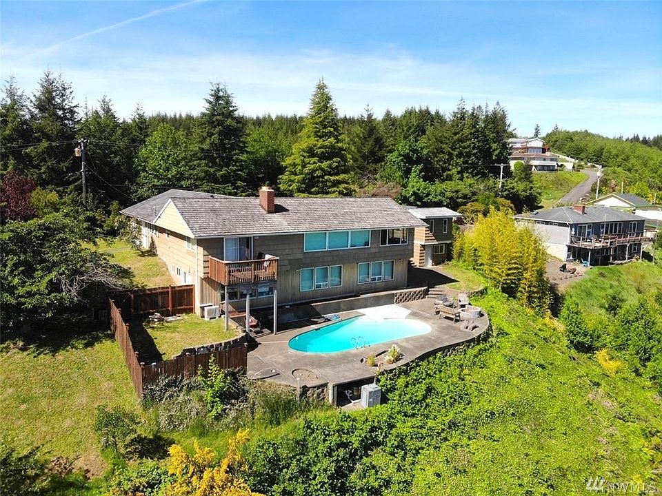 1st image of 305 Wilder Hill Dr